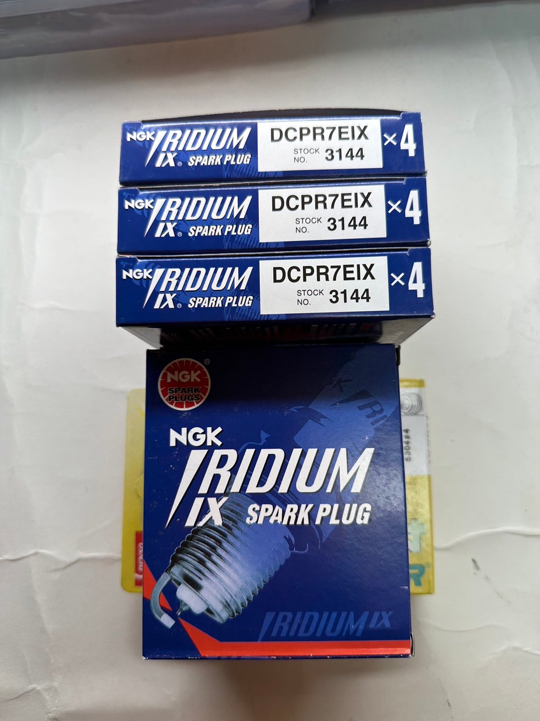 หัวเทียน Iridium. AVANZA 1.5. SWift. 1.2 , Harley Davidson