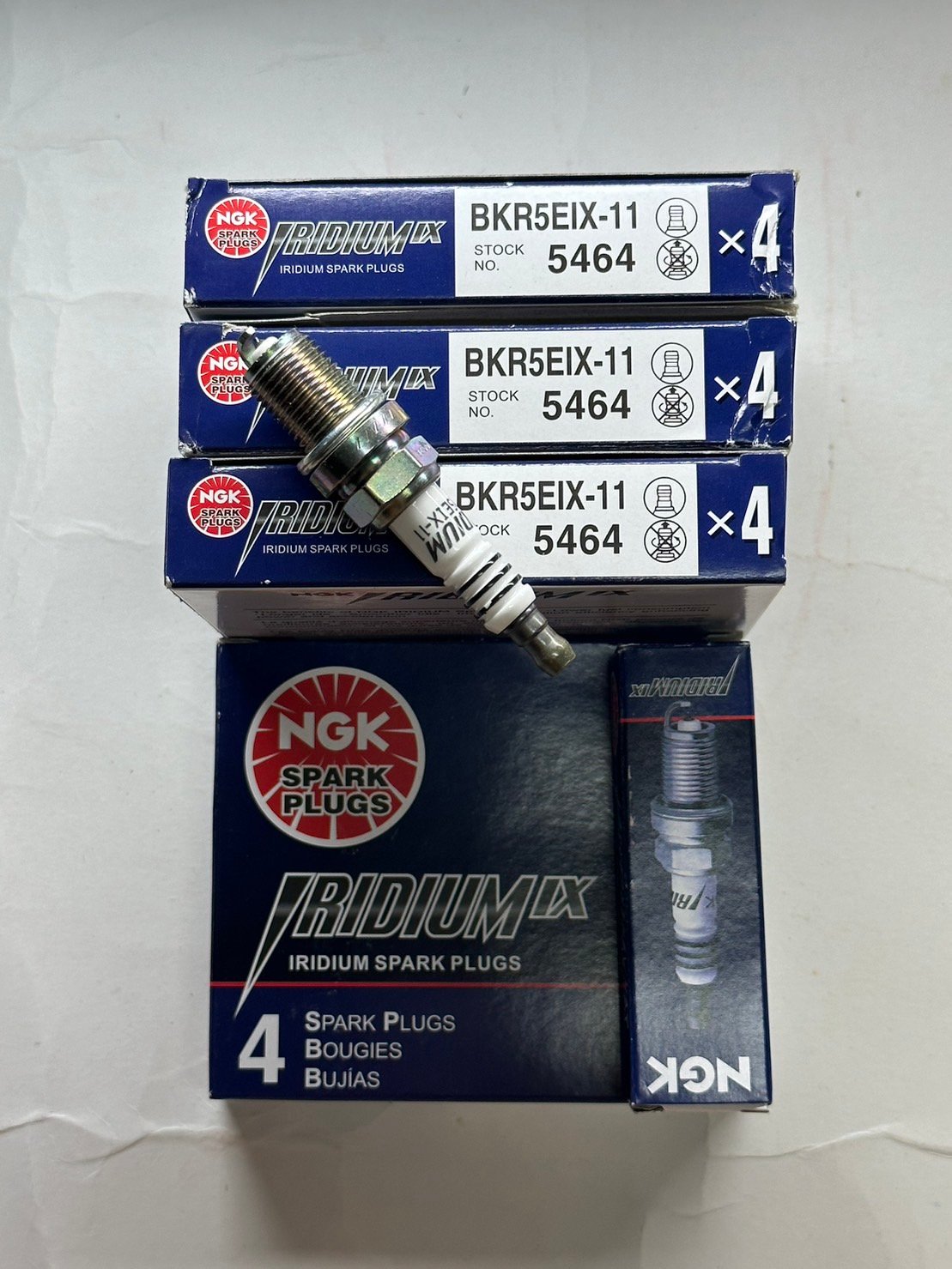 หัวเทียน Iridium. VIOS. Altis.  mazada 323,Honda  city