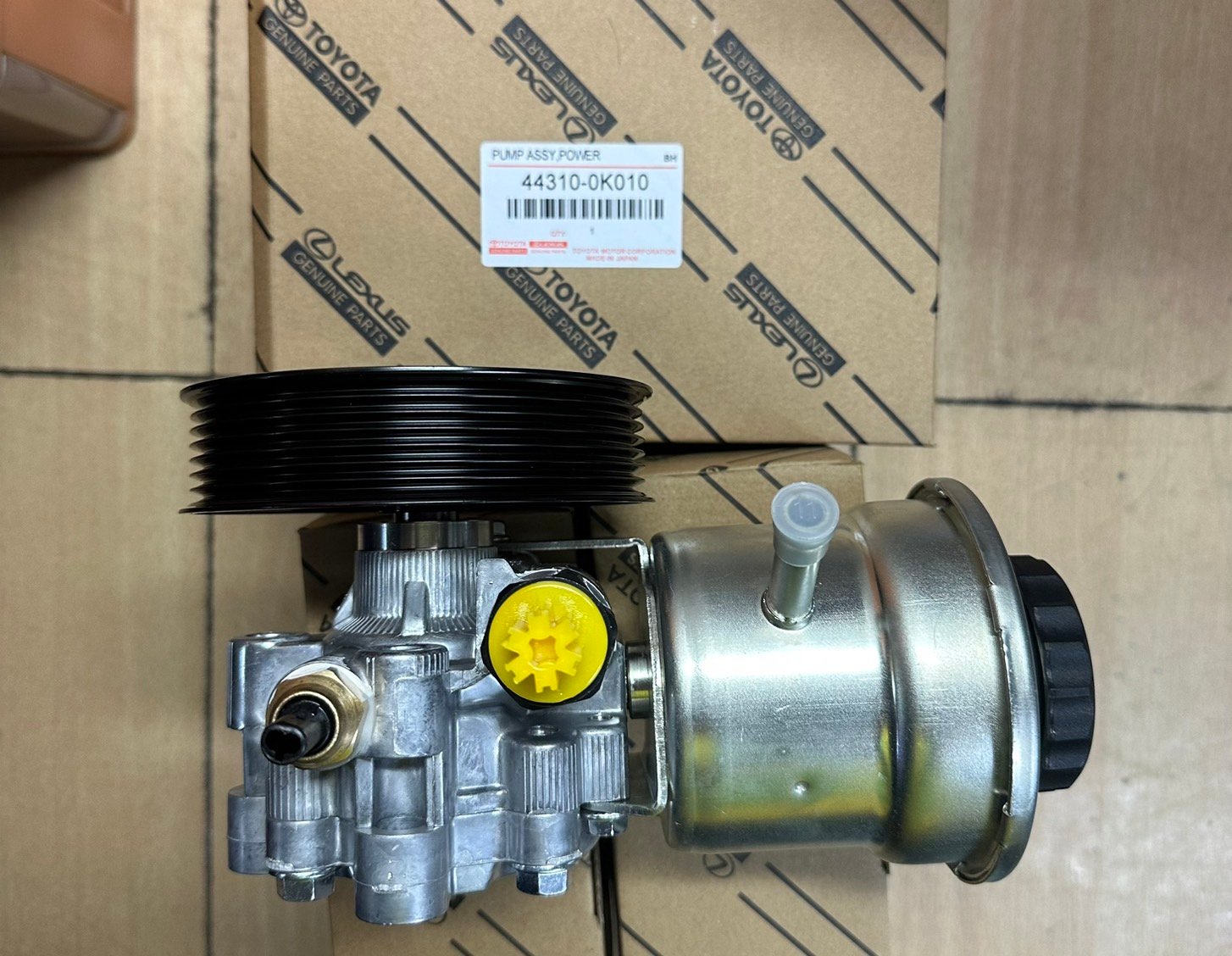 ปั้มปั่นเพาเวอร์  TT VIGO , INNOVA.   เครื่อง.  2 . 0.  2 . 7