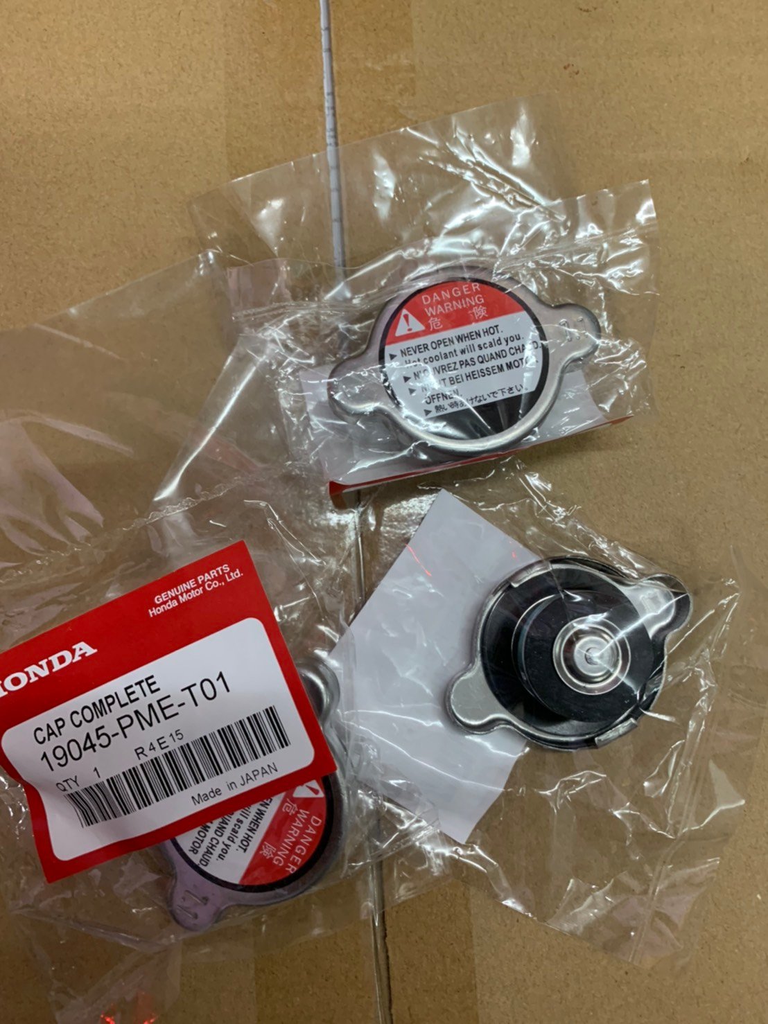 ฝาหม้อน้ำแรงดัน. 1.1. ใช้กับ รถฮอนด้า. / ทั่วไป.  อย่างดี