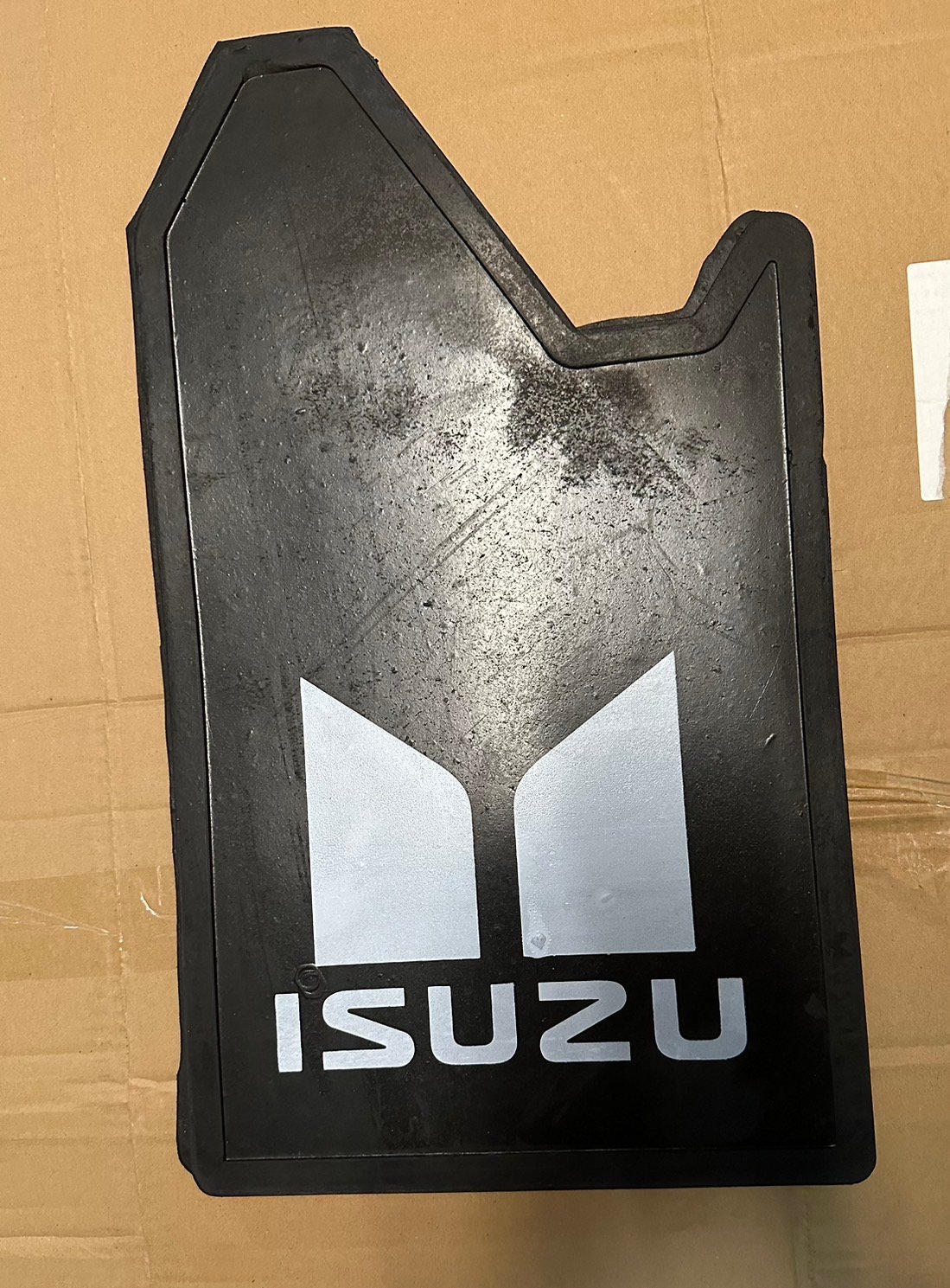 ยางบังโคลนซีง.  โลโก้ ตามรุ่นรถ / คู่