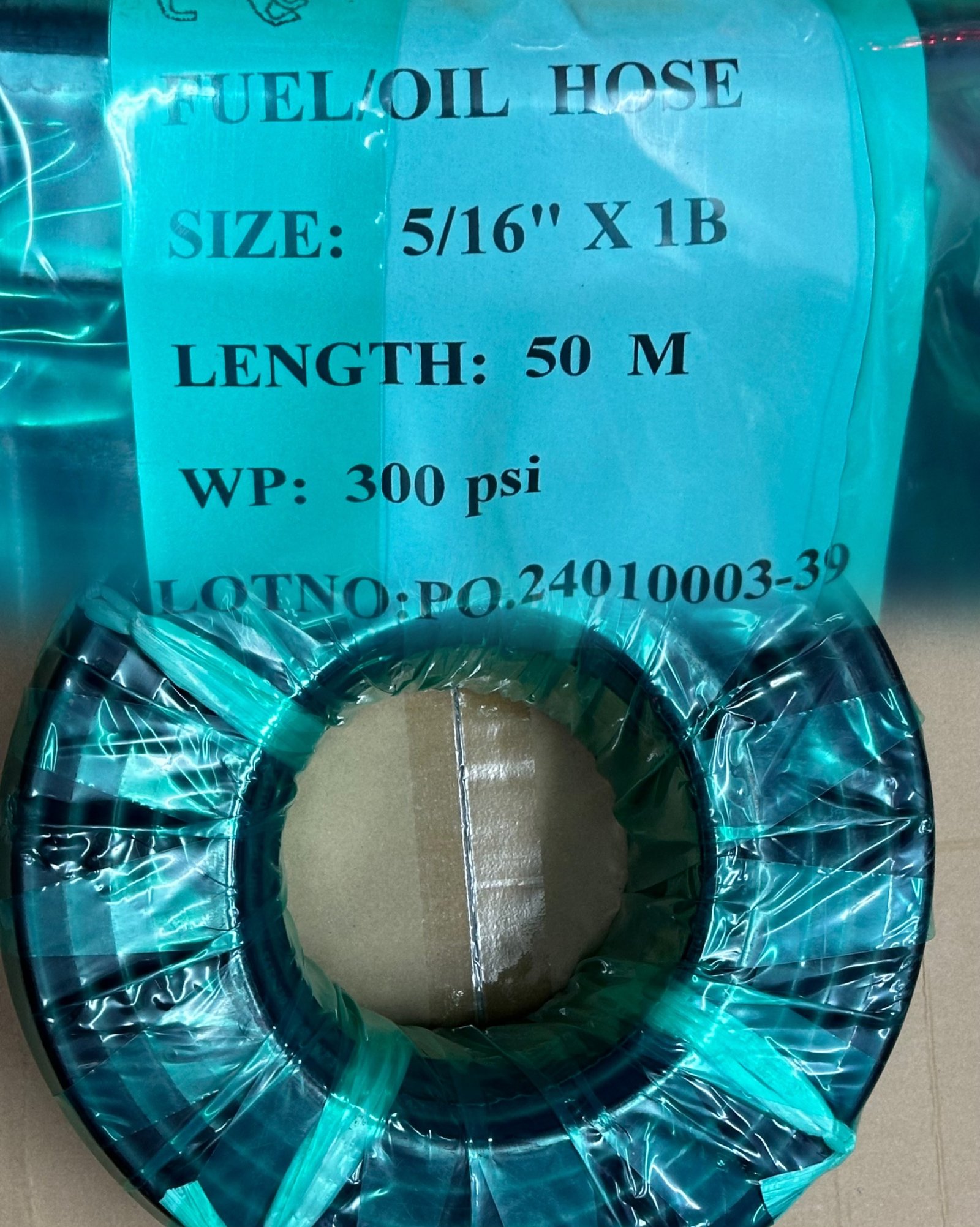 สายน้ำมันดำถักใน.  5/16  X 1B. / เมตร