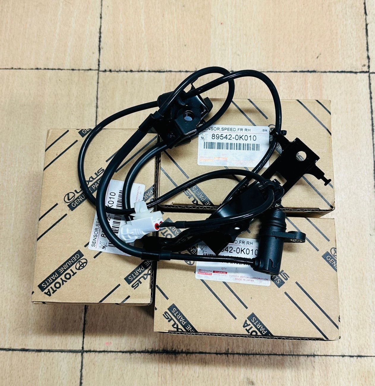 เซนเซอร์ ABS หน้า โตโยต้า วีโก้ 2wd. LH. 
